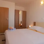 Sofija Lägenhet Podstrana